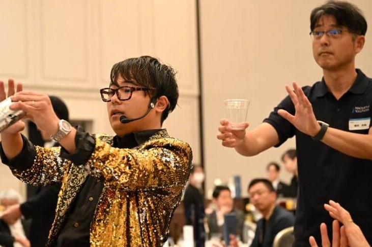 ②みんなで念(?)を送ると...